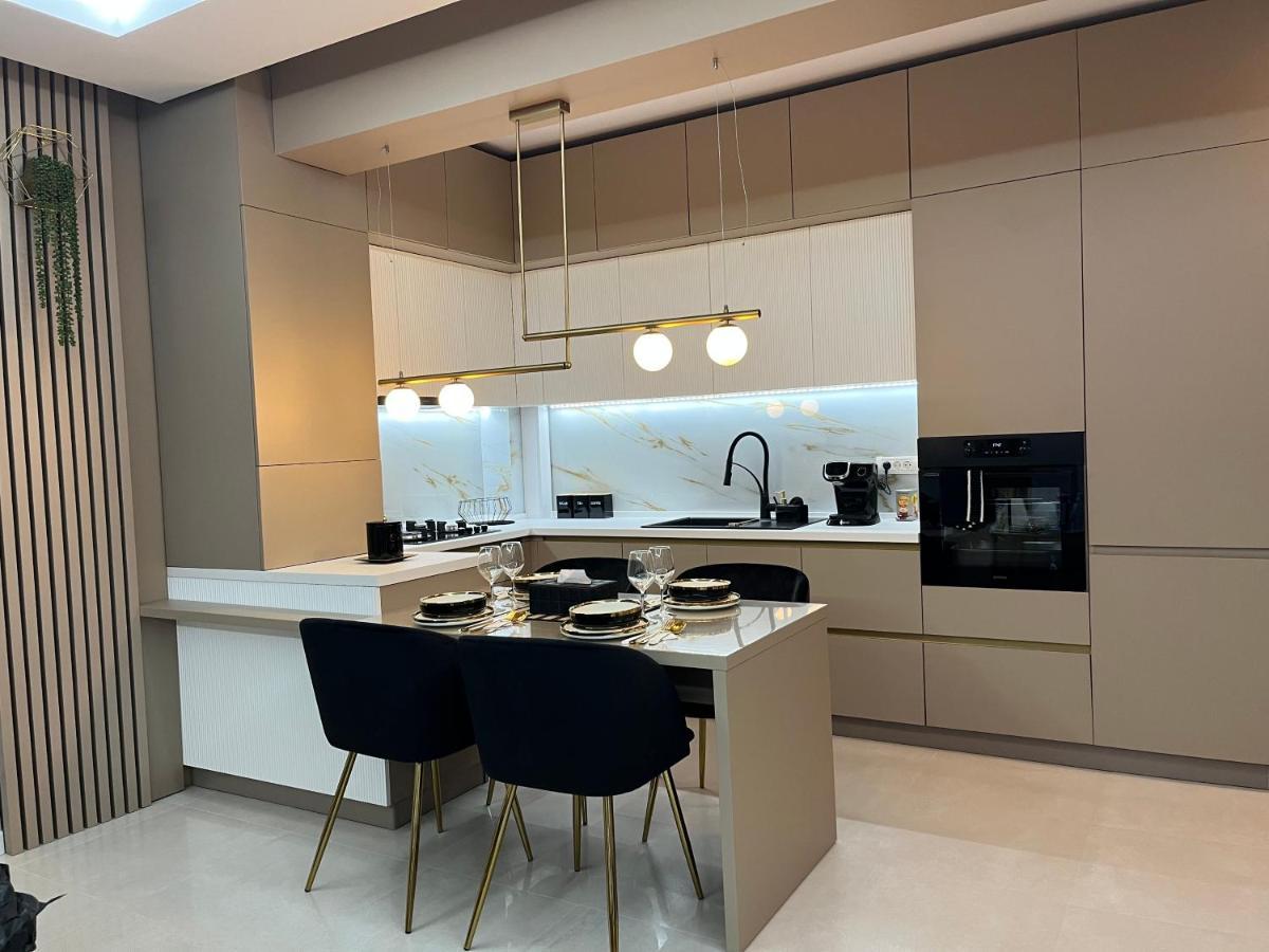 Sas 2 Luxury Apartments Mamaia Exteriör bild